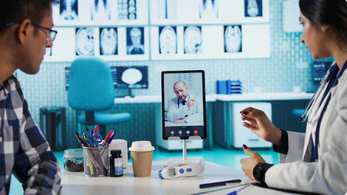 The Future is Hybrid: Blending Virtual Medical Receptionists with AI for a Seamless Patient Experience